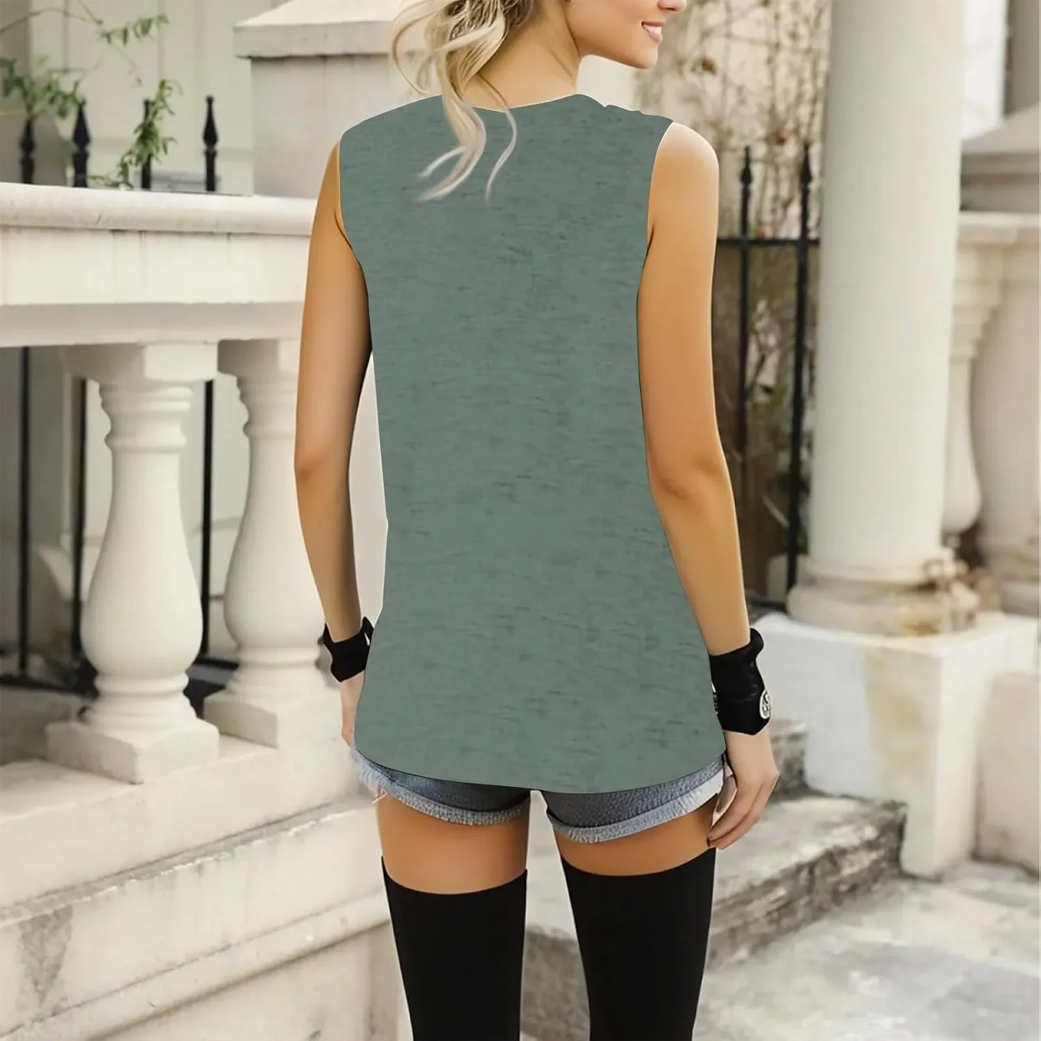 Plus Size Tank Tops for Women 2025 Sleeveless Summer Casual V Neck Camisole Solid Workout Tanks