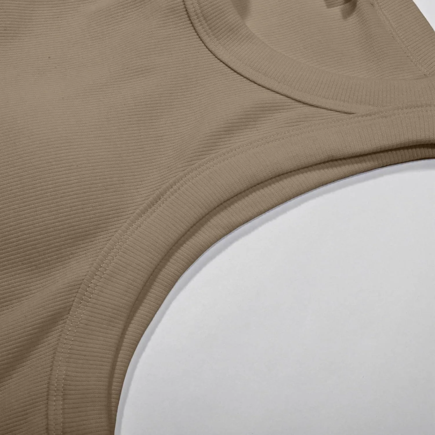 Tank Tops for Women 2025 Built in Shelf Bra Spaghetti Strap Summer Camisole U Neck Slim Fit Ribbed Sleeveless Shirts