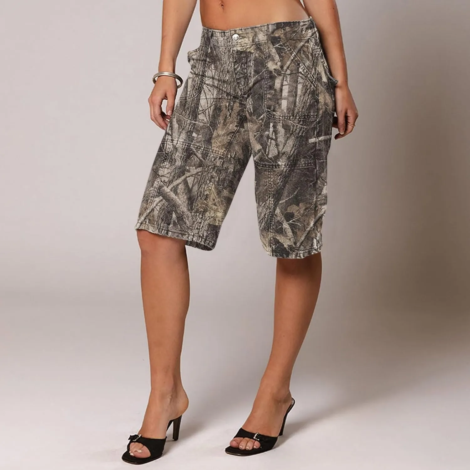 Women Camo Shorts Y2K Maple-Leaf Baggy Jorts Casual Long Jean Shorts Bermuda Shorts with Pocket Hiking Shorts